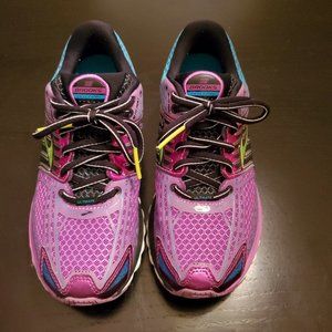 Brooks Glycerin 12 Womens Athletic Shoes Size 6